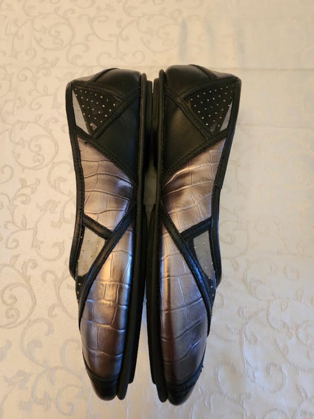 FITFLOP SIZE 8M BLACK GRAY GOLD LEATHER FLATS - Picture 3 of 5